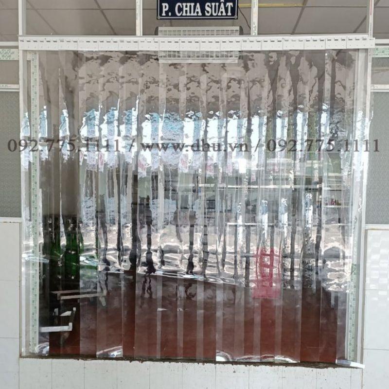Màn cửa nhựa, rèm cửa ngăn lạnh điều hòa.