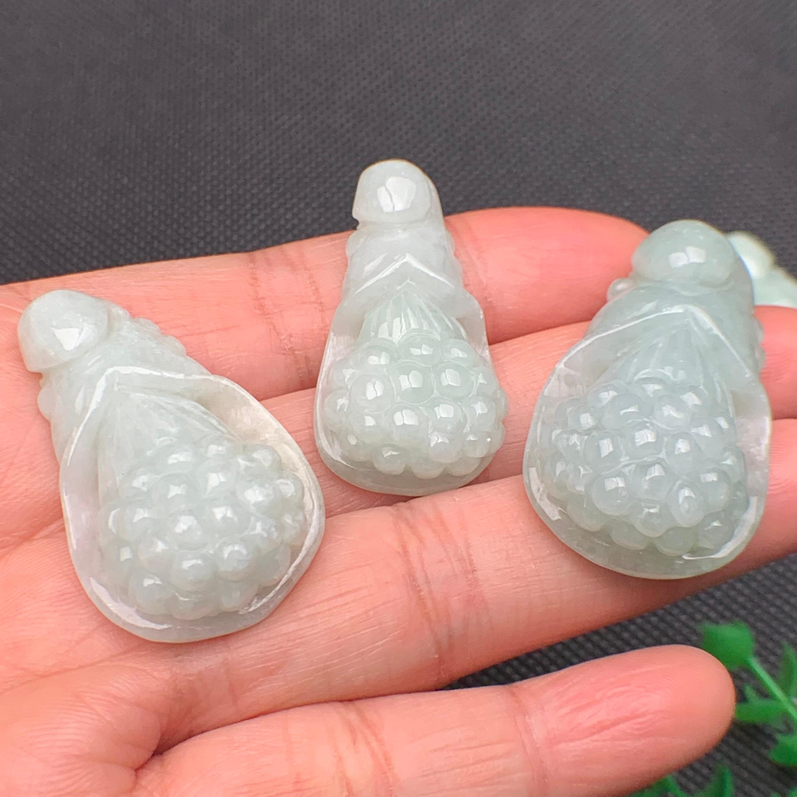 Mặt dây ngọc phỉ thúy tự nhiên Jadeite A