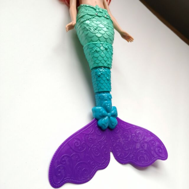 Búp bê tiên cá bơi trong nước Disney Princess Swimming Adventures Ariel