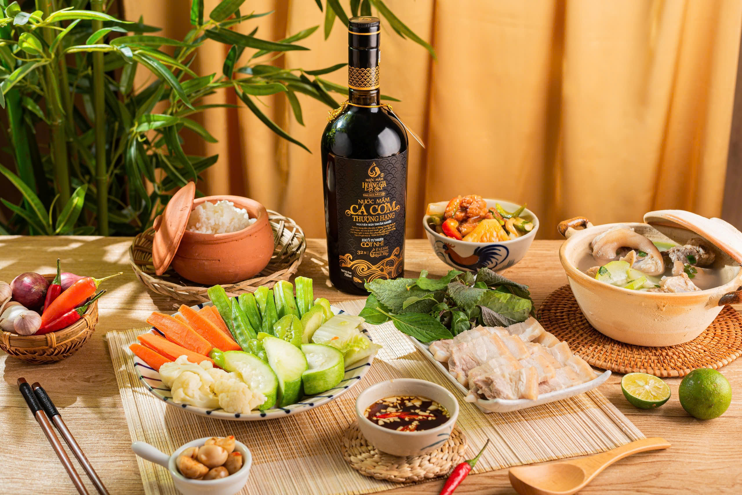 [Set quà tặng 2 hộp giấy 250ml] Nước mắm cá cơm thượng hạng Hoàng Gia - Quà Tết sang trọng tặng đối tác, gia đình, bạn bè