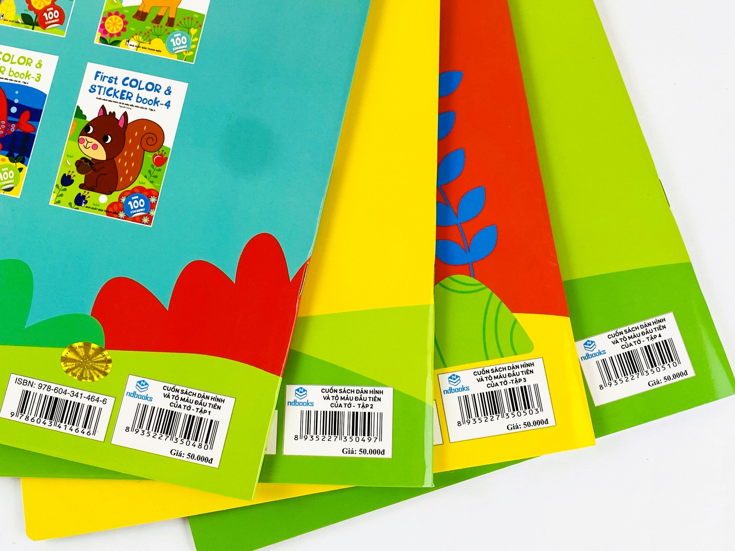 Sách - First Color & Sticker Book - Cuốn Sách Dán Hình Và Tô Màu Đầu Tiên Của Tớ - ndbooks