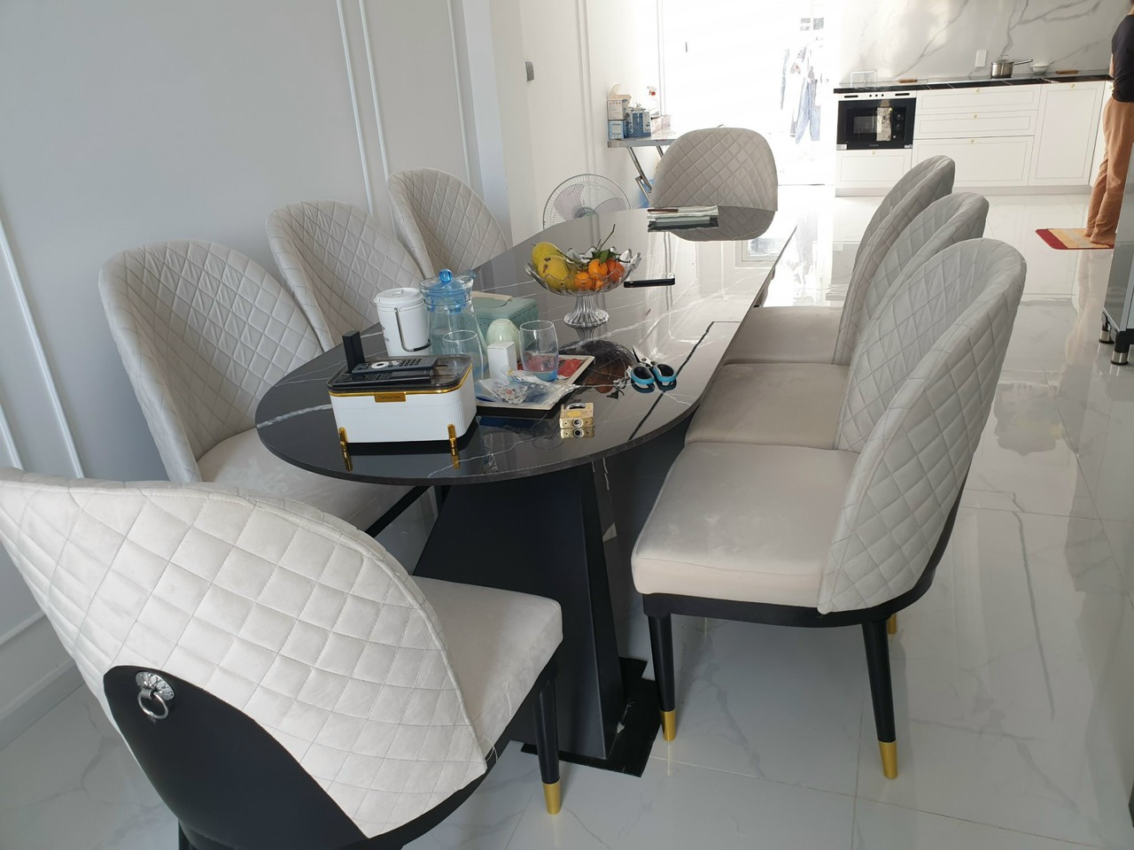 Bộ bàn ăn Luxury 8 ghế Tundo (màu ghế, mặt đá theo yêu cầu)