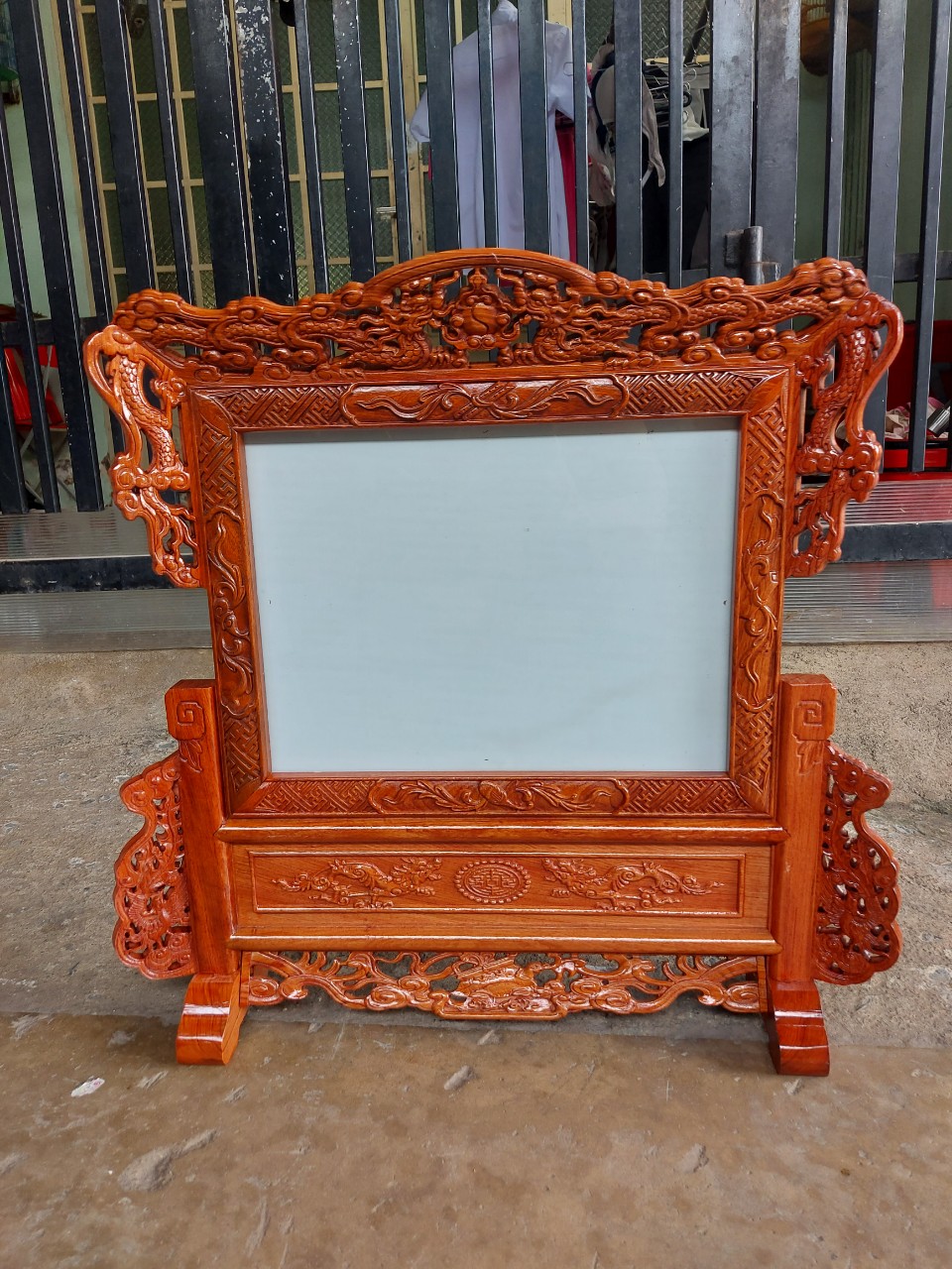 Khung ảnh thờ đôi tứ linh,khung hình thờ gỗ hương cao cấp kích thước 25cmx35cm và 40x30cm