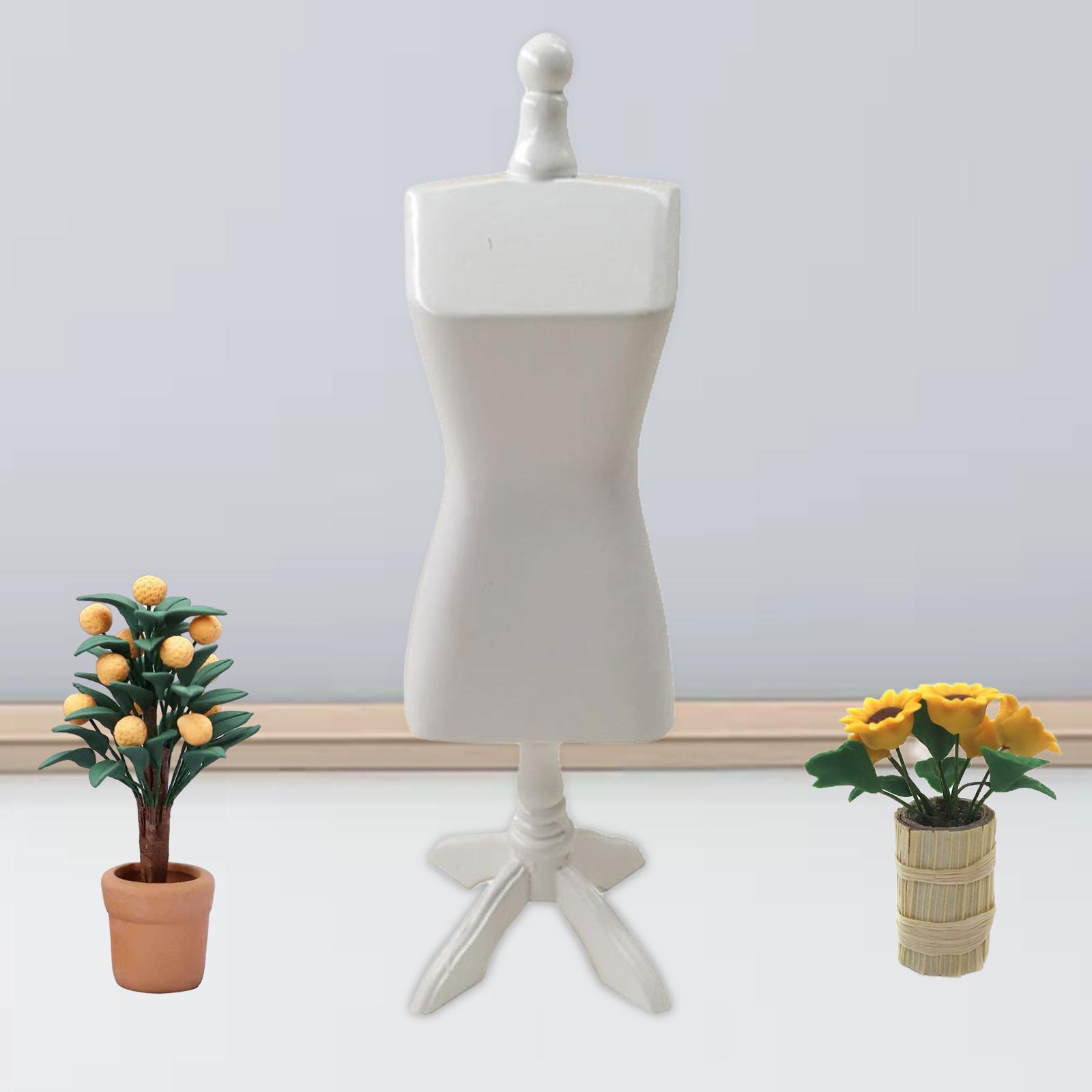 Miniature Female Model Simulation Dollhouse Furniture for Girls