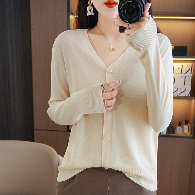 Áo len Cardigan nữ lụa băng mã HTA0434 - M08 Đen