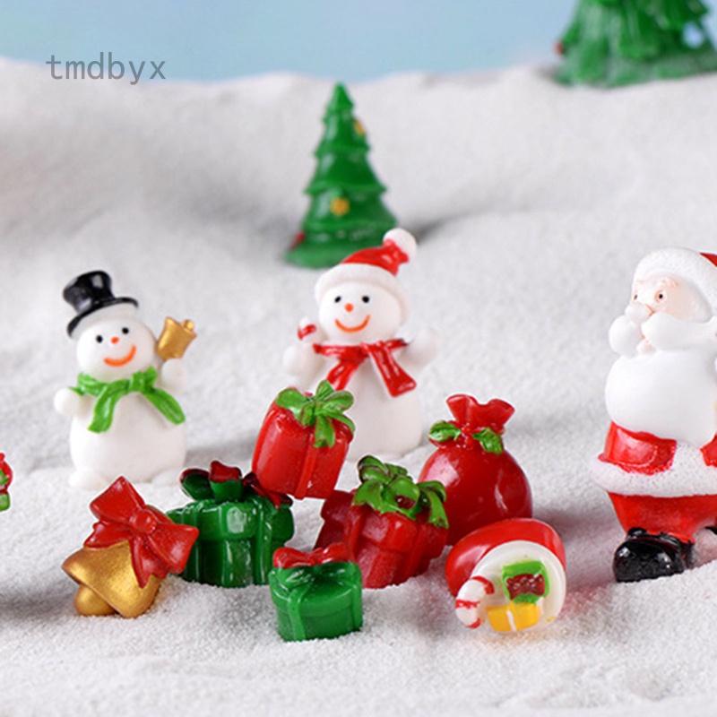 Đồ chơi trang trí bàn hình ông già noel và các món quà cho ngày lễ giáng sinh