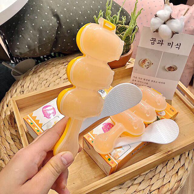 Khuôn lắc cơm bento tạo hình tròn kèm thìa