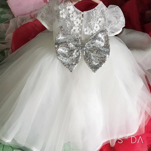 Váy công chúa nhung nguyễn