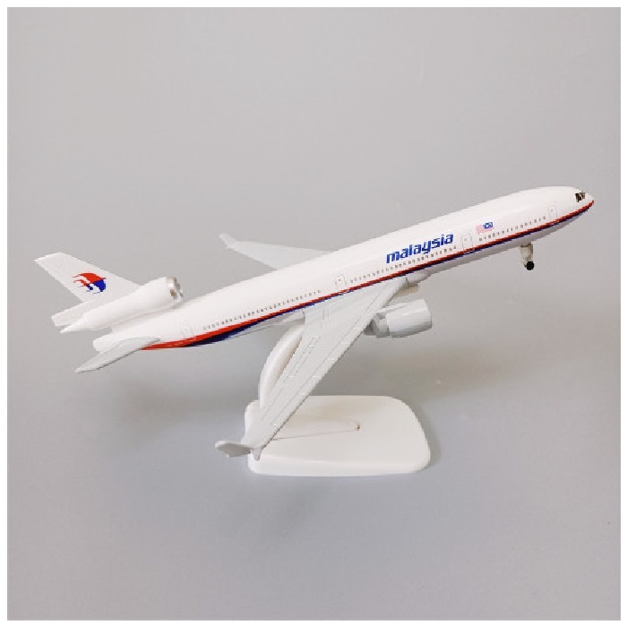 Máy Bay Mô Hình chiến Đấu Malaysia MD-11 20cm có bánh xe