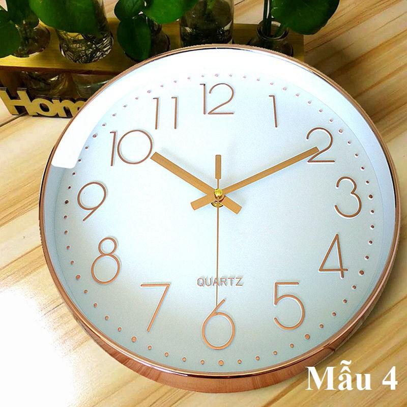 Đồng hồ treo tường trang trí đẹp, Máy Quartz kim trôi êm ái.