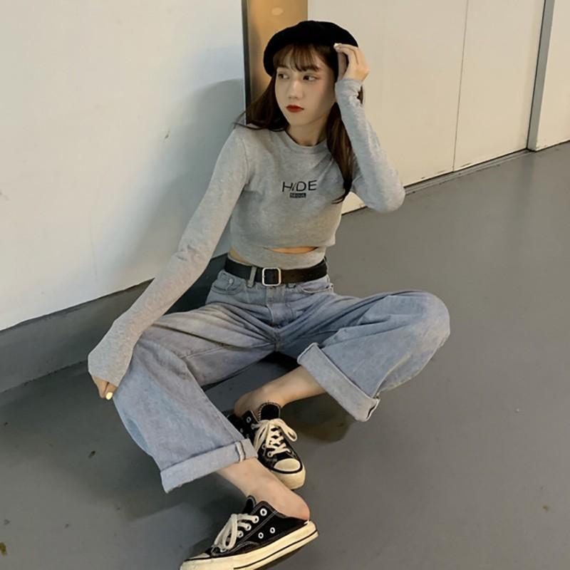 Áo thun nữ cổ tròn dài tay in họa tiết chữ