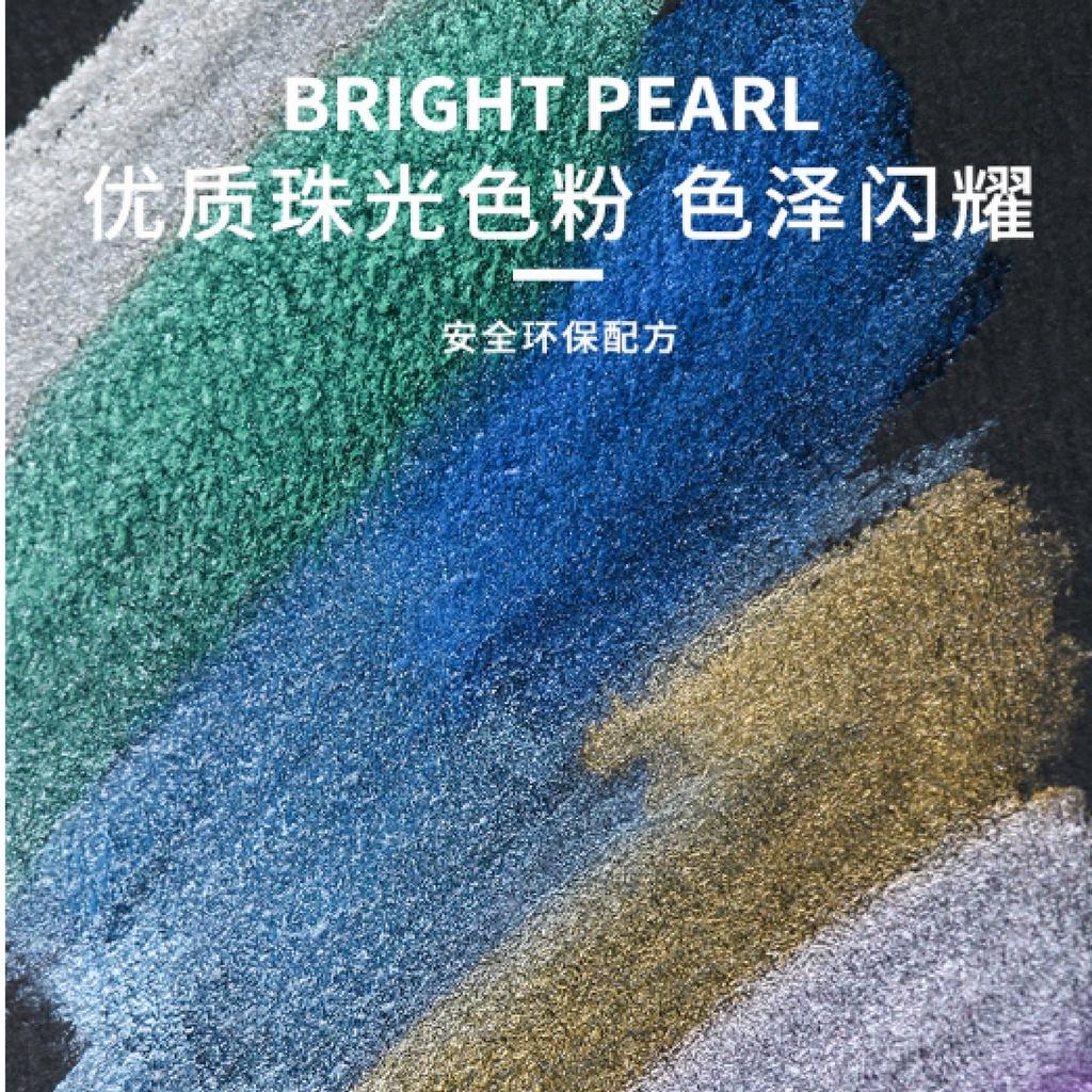 Bộ màu nước dạng viên nén 60 màu bao gồm 48 màu cơ bản và 12 màu nhũ tặng kèm quà tặng của hãng