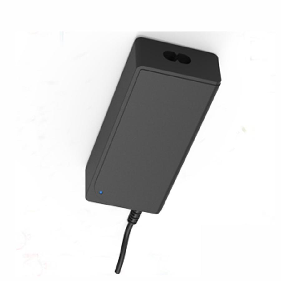 Vận chuyển nhanh Bộ đổi nguồn máy tính xách tay đa chức năng 90W được điều chỉnh bằng tay cho dell hp, v.v.