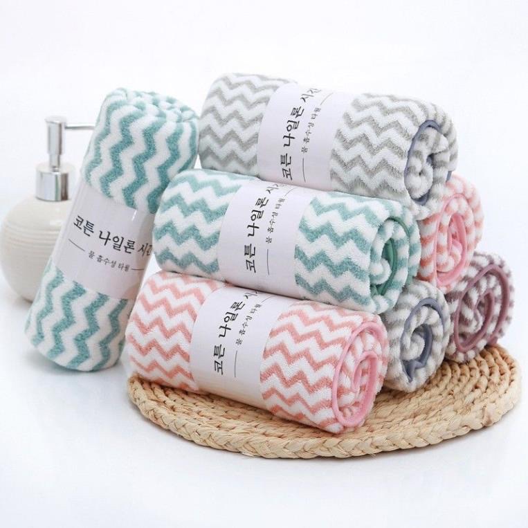 Sét 5 cái khăn lau mặt cuộn tròn  lông cừu Hàn Quốc  50 x 30cm   ,   kẻ sọc nhiều màu ,  sợi bông mềm mại cao cấp