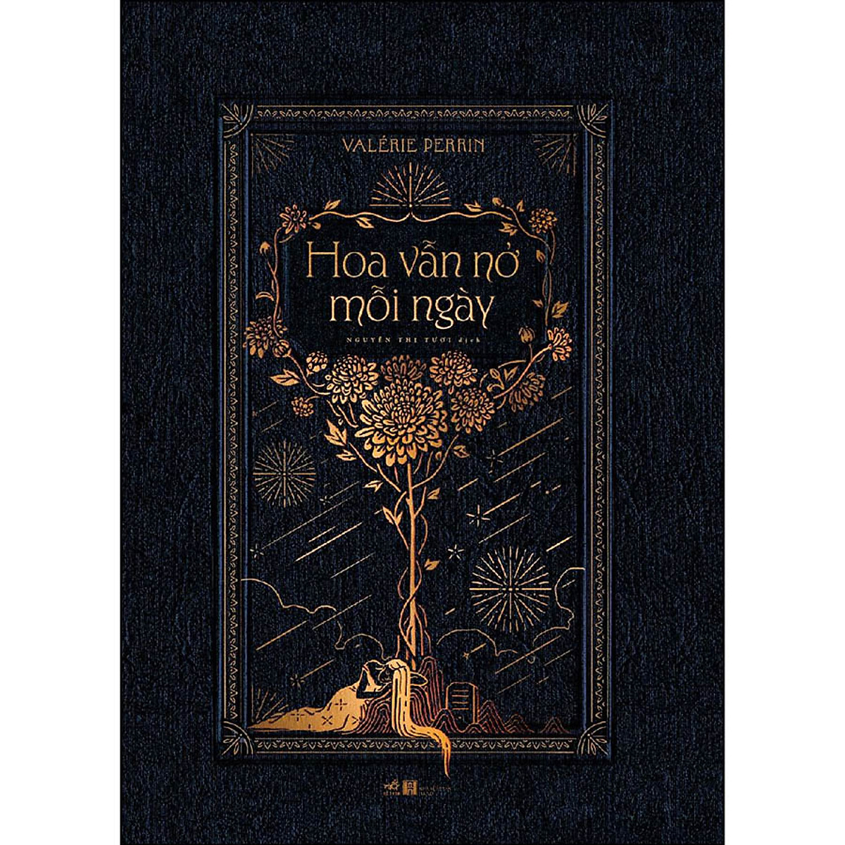 Combo 2 cuốn sách: Hoa vẫn nở mỗi ngày + Mối tình Paris