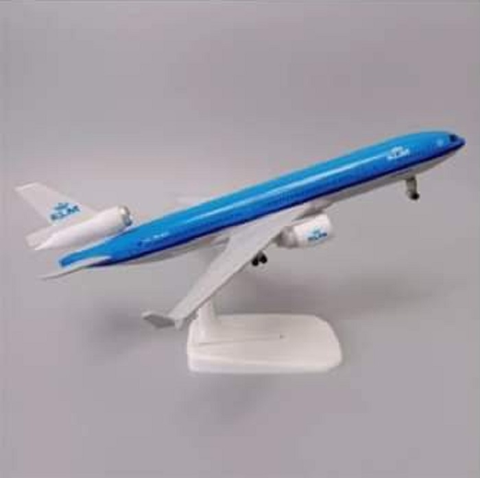 Mô hình máy bay KLM MD-11 20cm có bánh xe