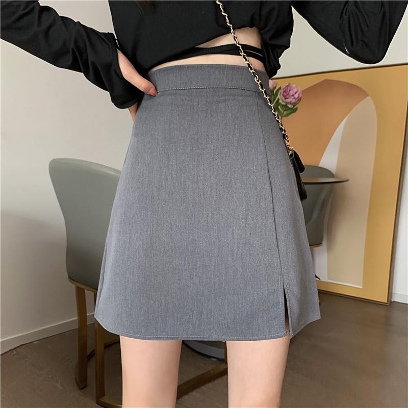 Quần váy chữ A ngắn xẻ trước màu xanh than CRCAV38