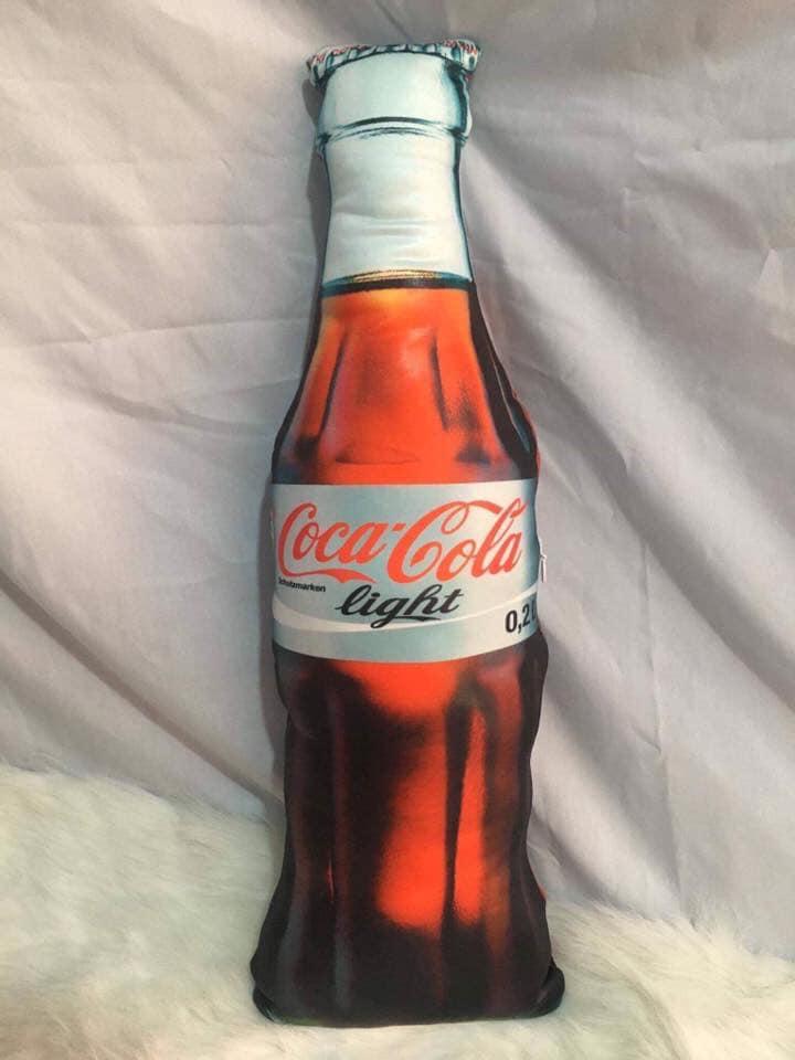 Gối Ôm Hình Chai Nước Ngọt Coca Light Dài 1 mét Mát Lạnh Không Đường Quà Tặng Bạn Gái