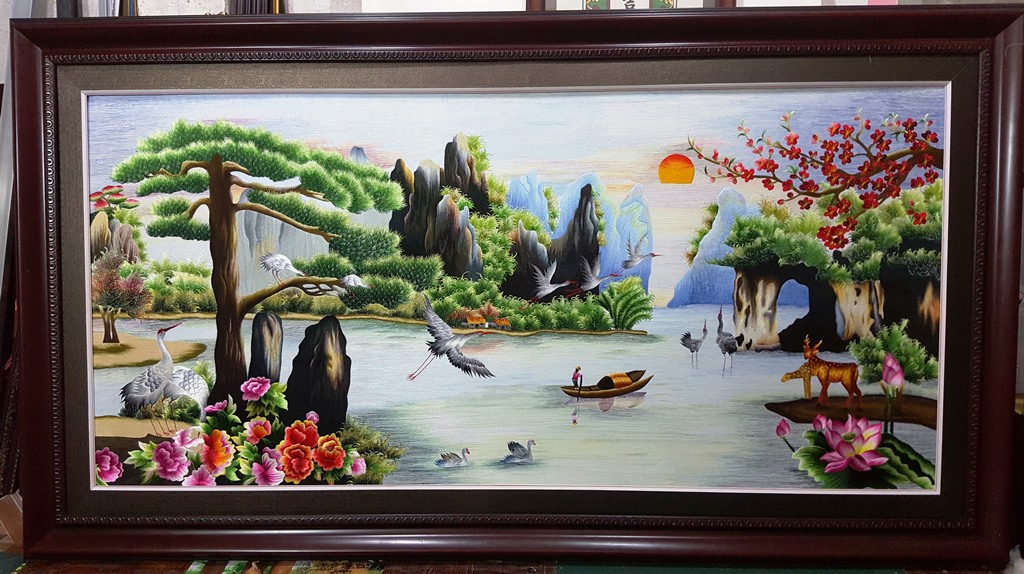 Tranh thêu tay - Non nước hữu tình (KT 110cm*200cm)