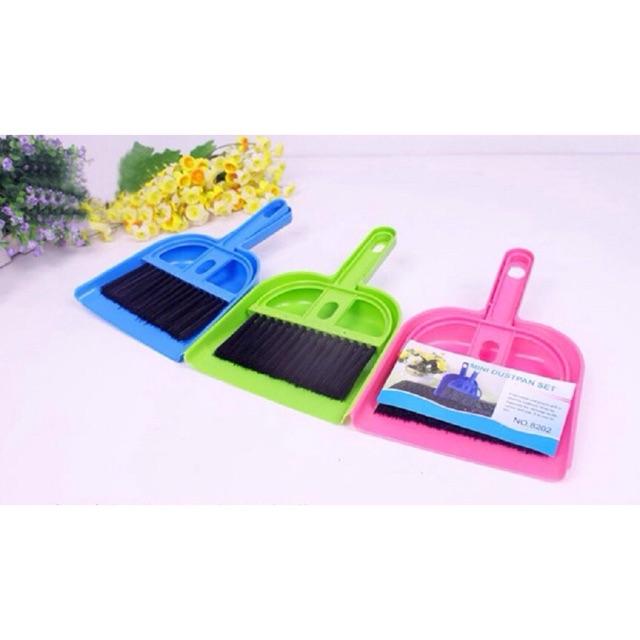 Bộ chổi và kèm ki ky hốt hót rác xẻng nhỏ mini quét dọn bụi bàn thờ máy tính bàn làm việc bàn học bé đa năng Misyhome