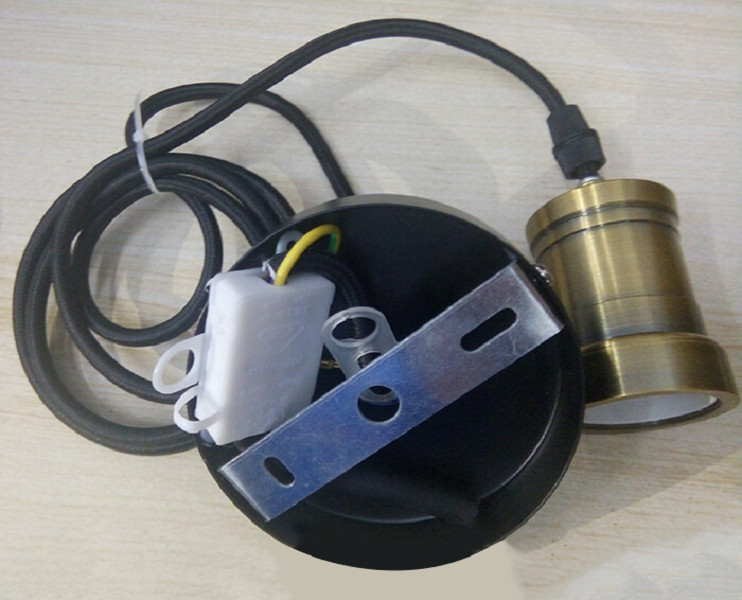 Chuôi dây đèn trang trí bằng đồng đúc cao cấp - GIVASOLAR