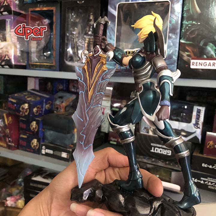 Mô hình Riven Quán Quân - Mô hình LOL - Figure Riven