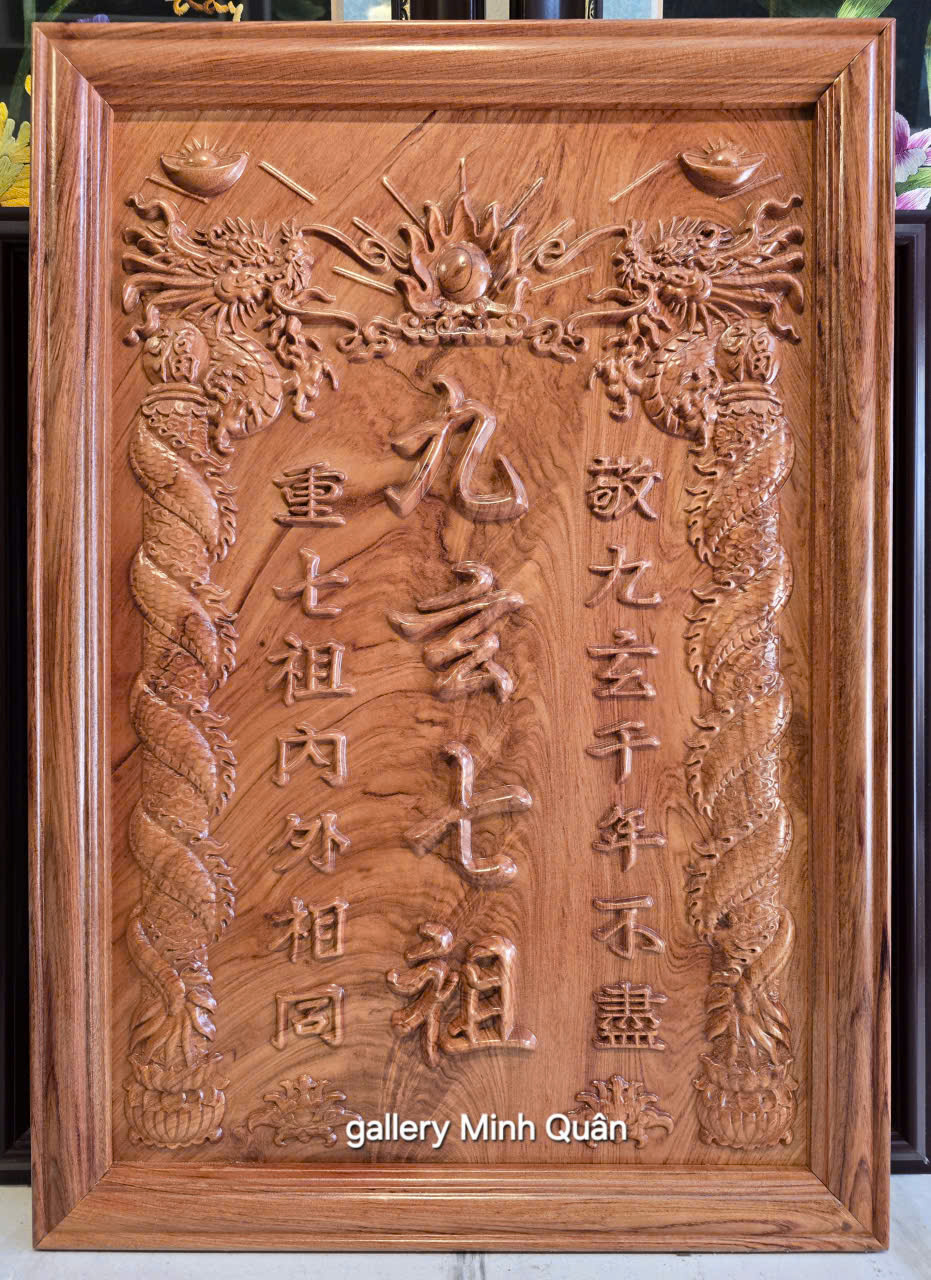 Liễn thờ gia tiên Cửu Huyền Thất Tổ chữ Hán nôm bằng gỗ hương đá