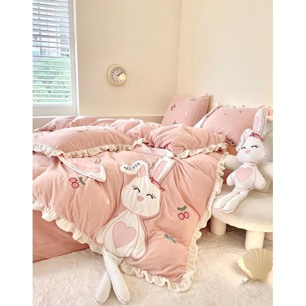 Bộ Chăn Ga Gối Nỉ Nhung Thỏ Hồng Hàng Nhập Khẩu Cao Cấp 5 Món