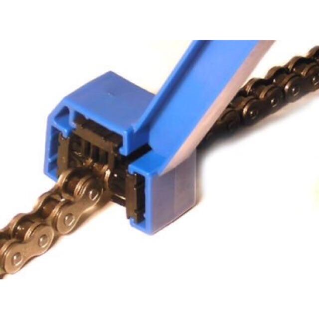 BÀN CHẢI CỌ VỆ SINH XÍCH 3D