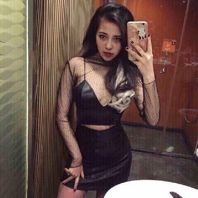 Combo áo bra lụa Satin với áo lưới