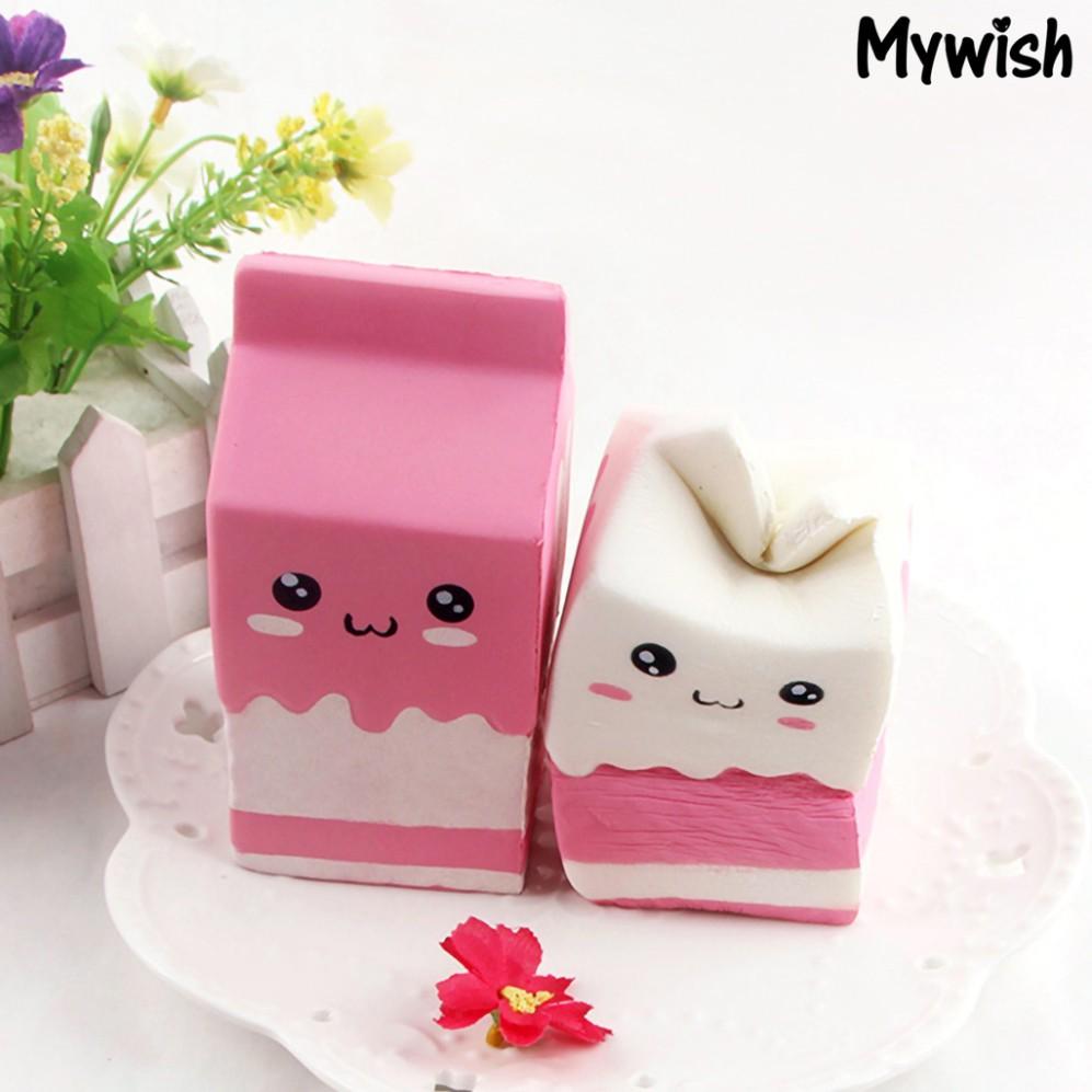 Đồ Chơi Xốp Squishy Giảm Stress Hình Bình Sữa Dễ Thương Cho Bé