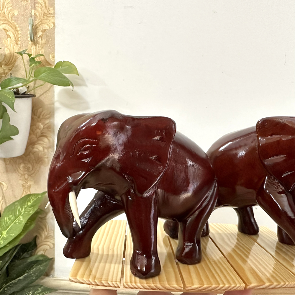 Cặp 2 tượng voi gỗ trang trí phong thủy mang may mắn tài lộc cho gia chủ - Dài 14cm - Gỗ tự nhiên