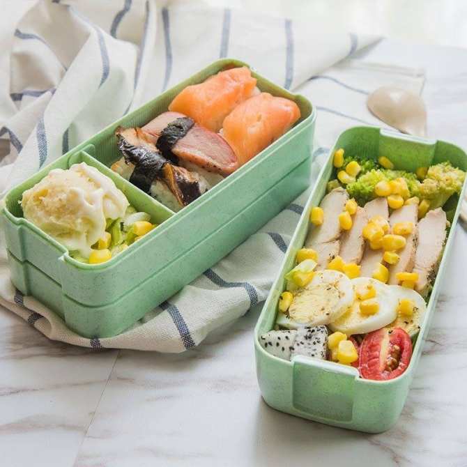 Hộp đựng cơm lúa mạch 3 tầng hình chữ nhật có thìa dĩa đi kèm