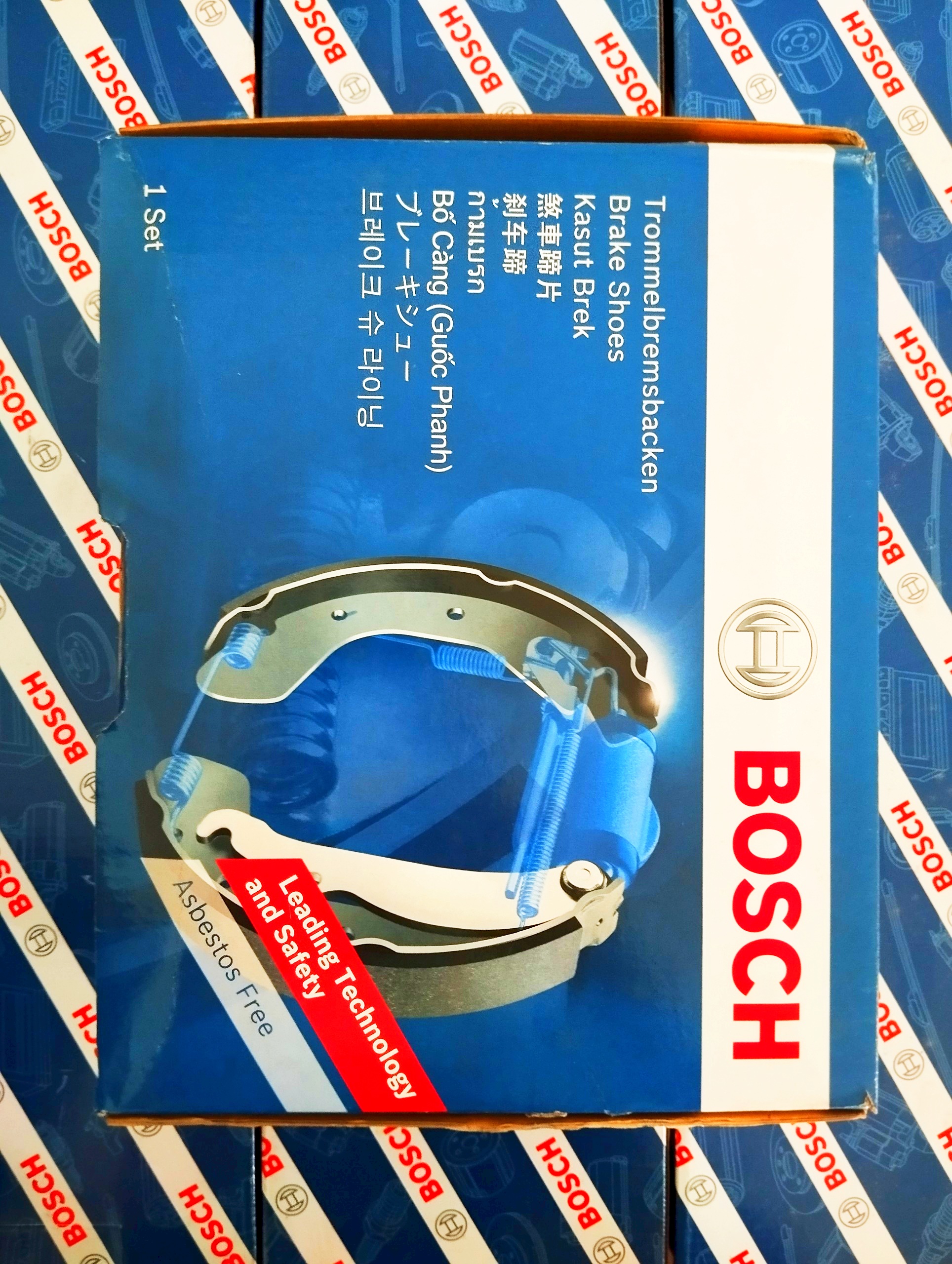 Bố Càng Sau Toyota Hiace Sienna - Bosch BP1506