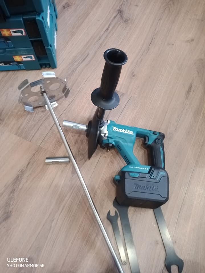 MÁY TRỘN SƠN DÙNG PIN 165MM MAKITA DUT130Z - HÀNG CHÍNH HÃNG