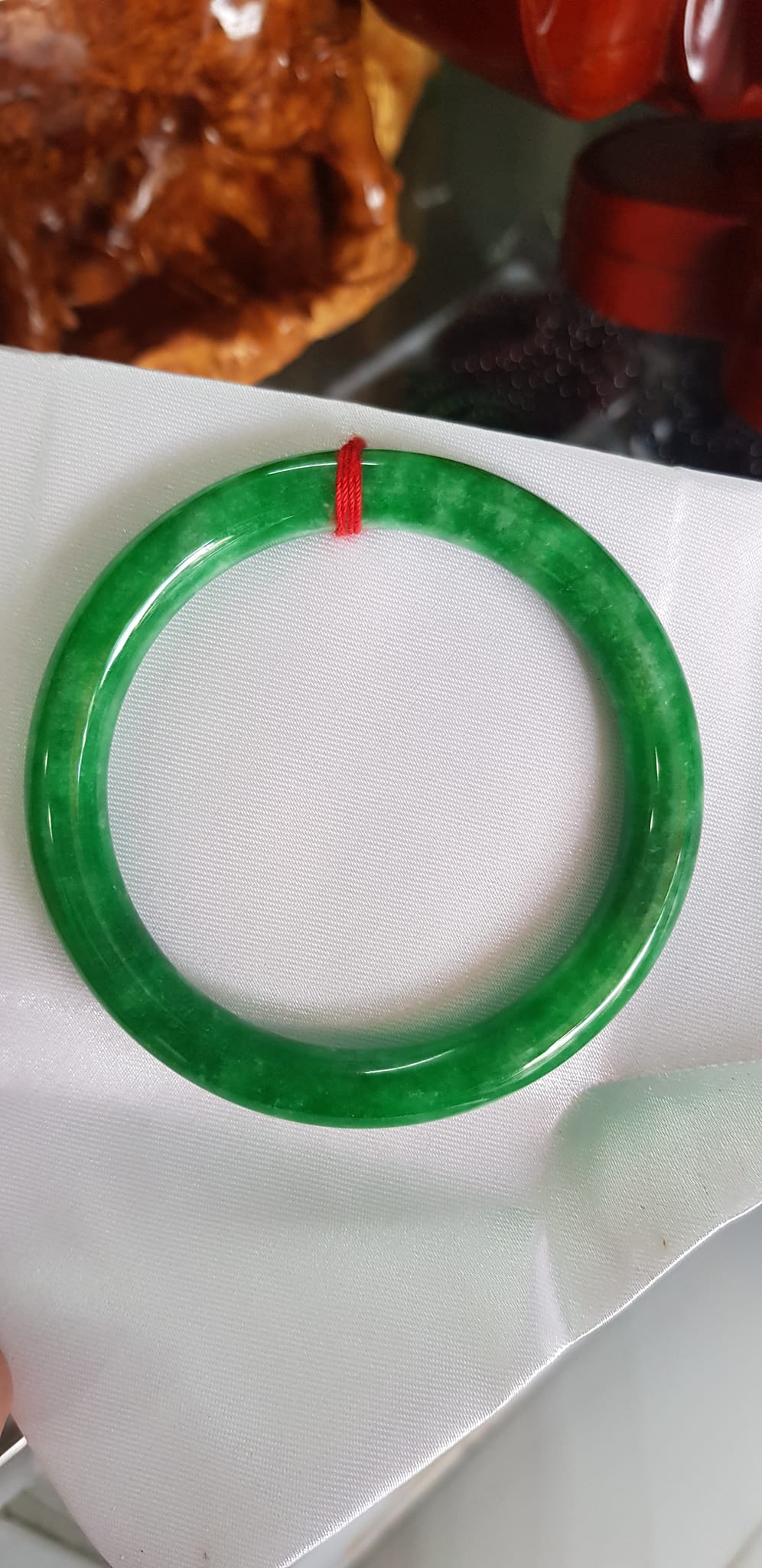 Vòng Tay Cẩm Thạch Đậu Lý B 61 Vòng size lớn 61mm x cọng 9mm Màu Xanh Đậm bông đậu lý rất là đẹp Nữ mệnh Thủy Mộc Hỏa tay to 72kg - 80kg đeo ạ