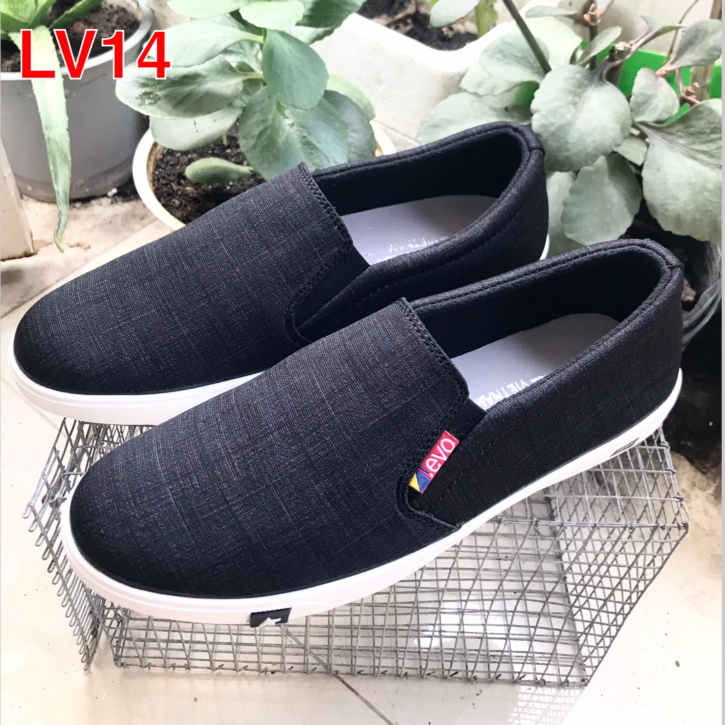 Giày lười vải nam cao cấp.họa tiết kẻ sọc, mã LV14, size từ 38 - 43, màu xám đen