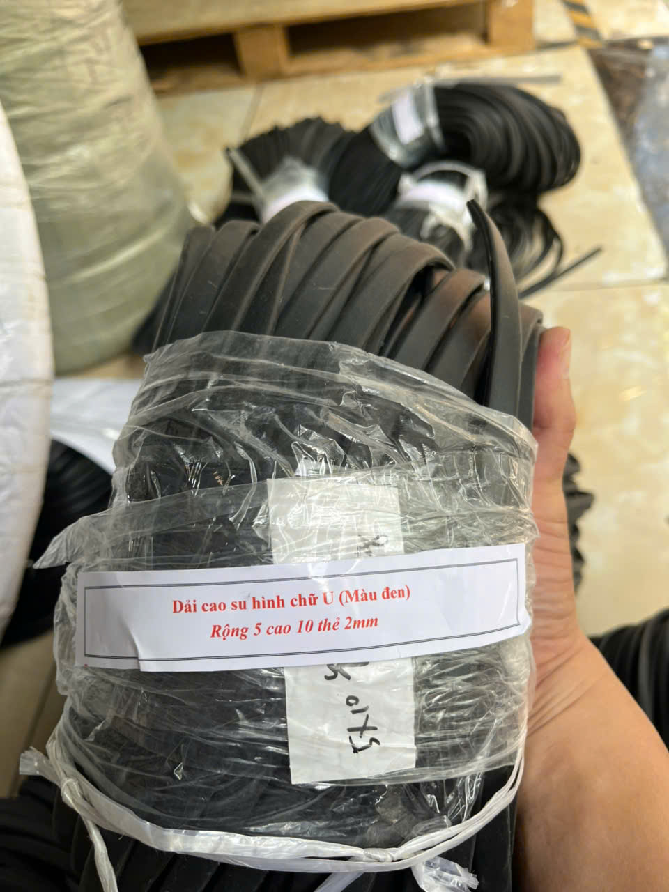 Dải cao su hình chữ U