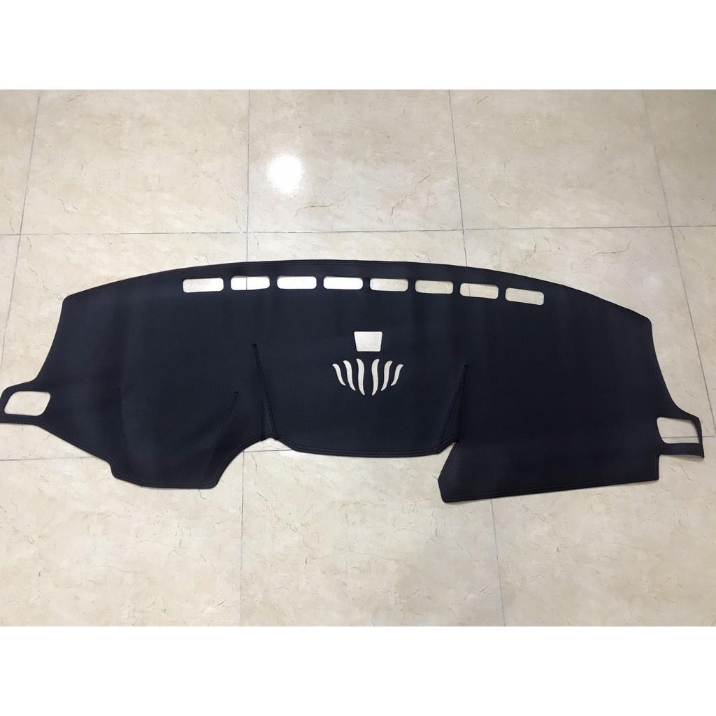 Thảm taplo da vân carbon CRV 2018-2022