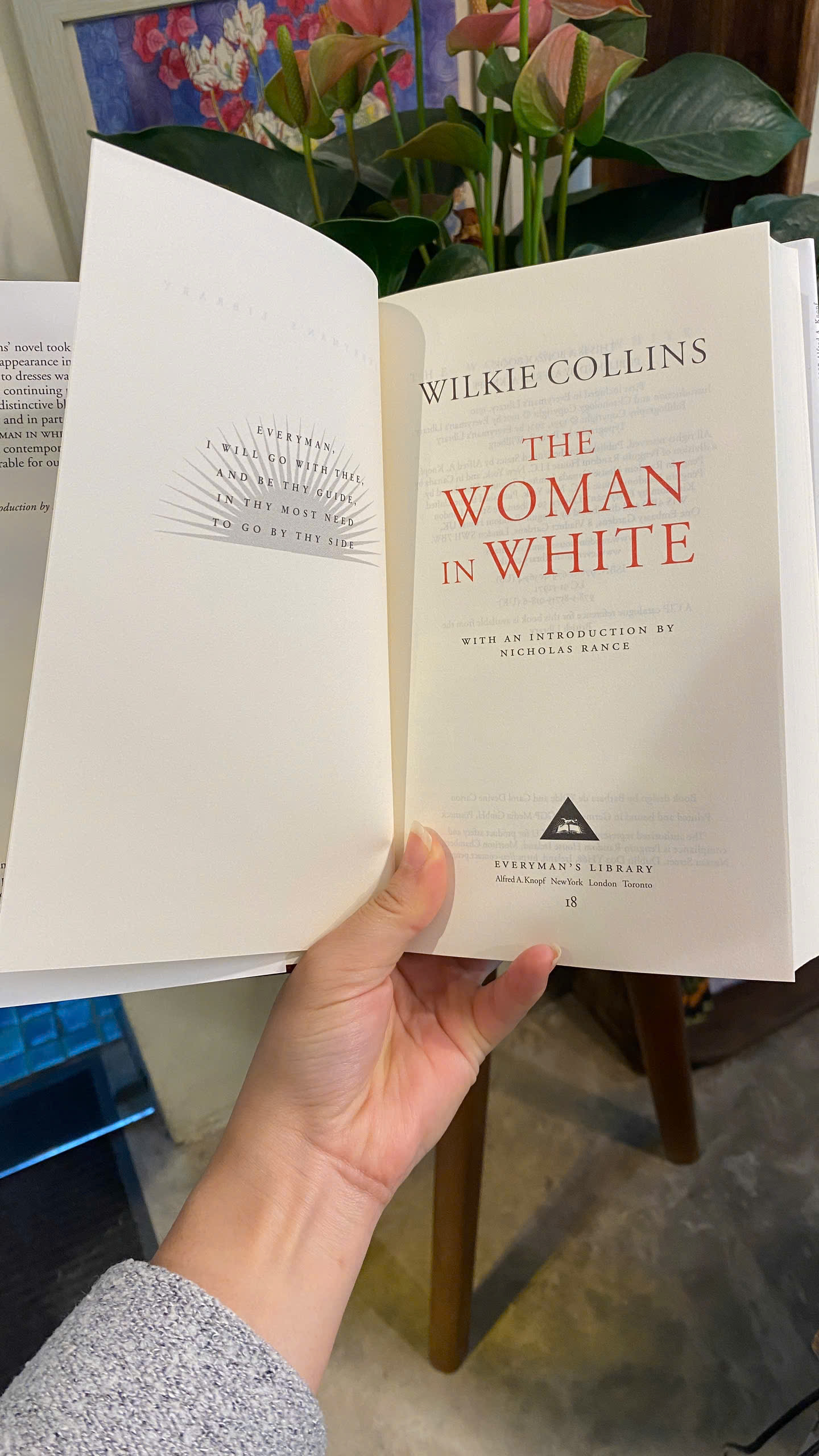 Sách - The Woman in White by Wilkie Collins | Everyman’s Library / Classics / Ngoại văn Bìa cứng