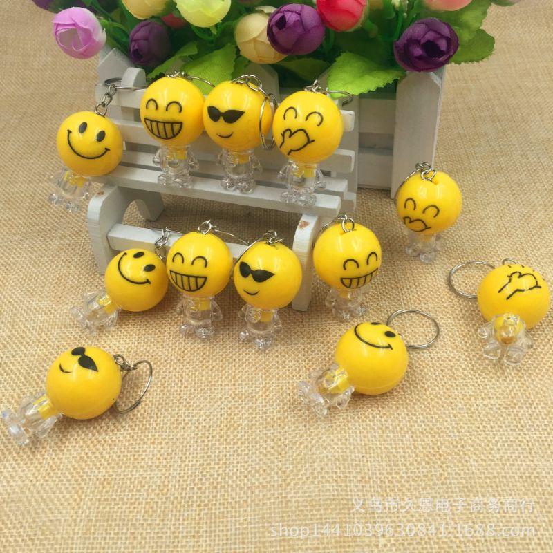 Móc Khóa Mặt Cười Emoji Có Đèn Phát Sáng