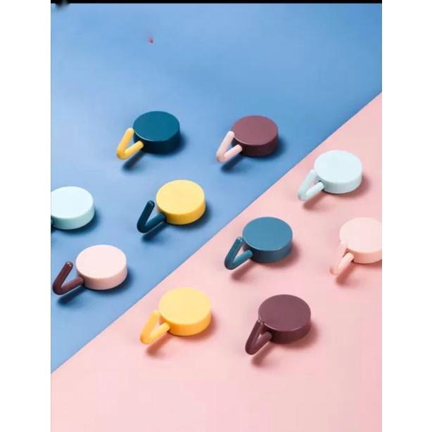 Móc treo đồ dán tường đa năng