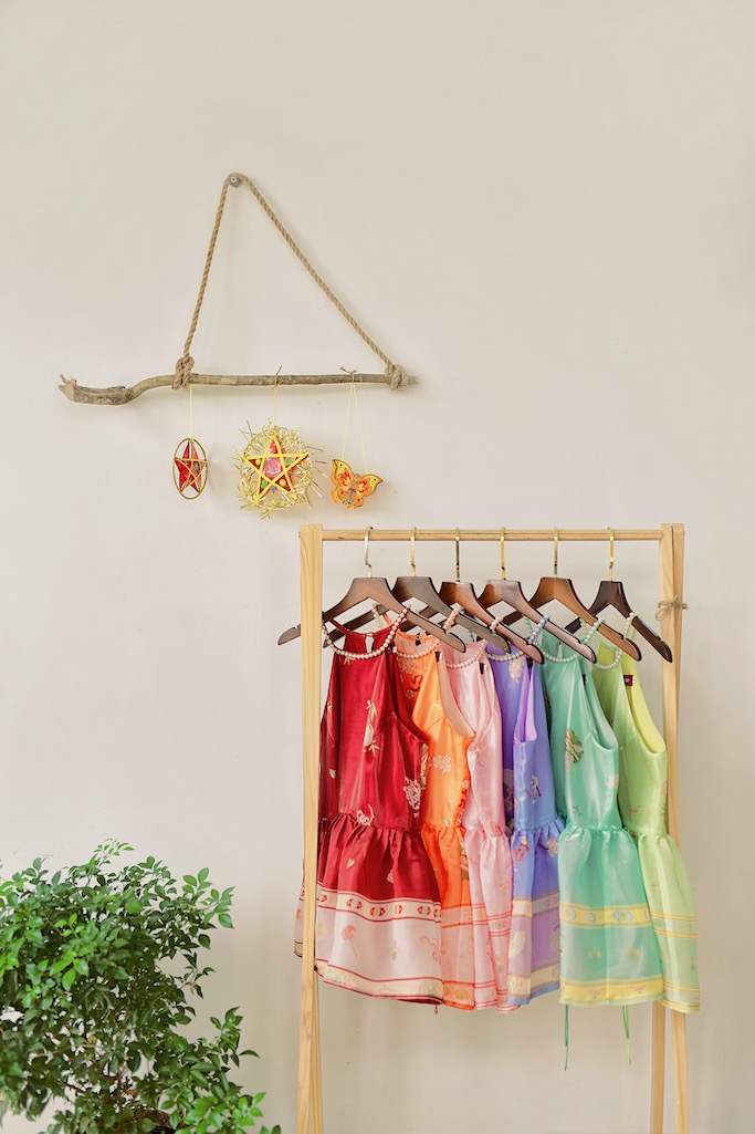 Sumire Store Áo yếm xòe organza Hoa Niên Ca - Hồng