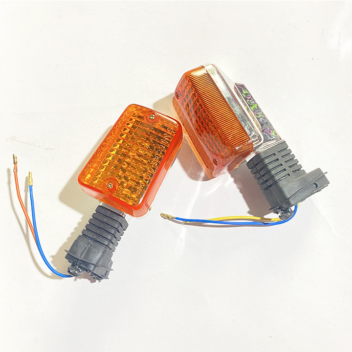 Bộ 2 Đèn Xi Nhan Sau Xe Máy Cub 82 Loại Đẹp