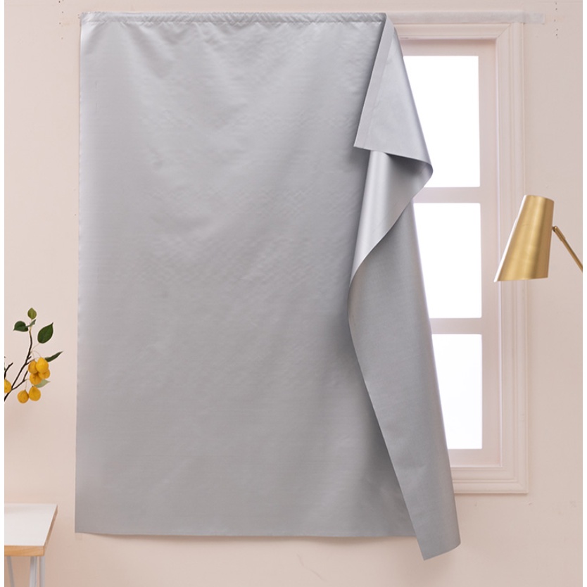 Tấm rèm dán cửa bạc chuyên chống nắng 100