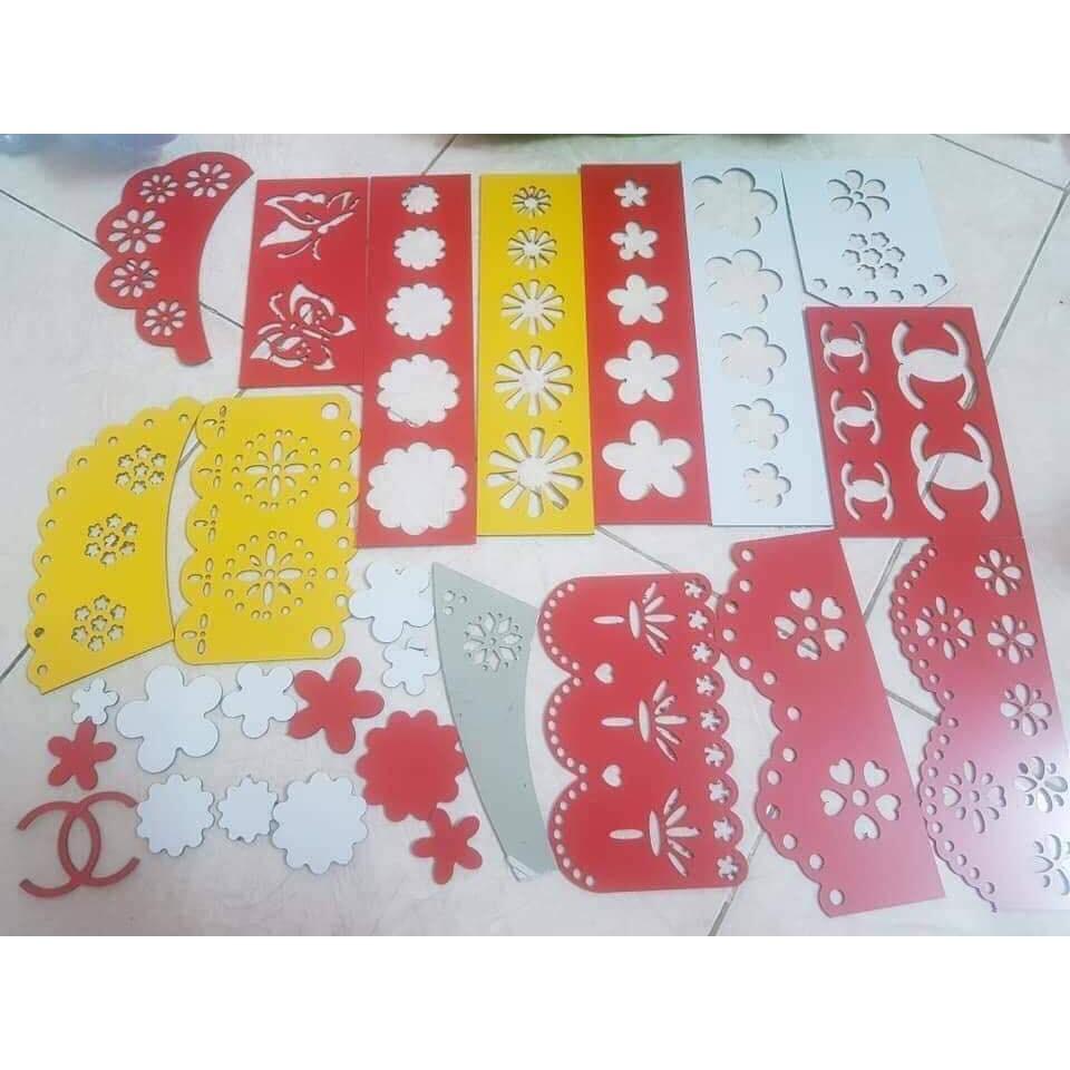 Bộ khuôn hoa văn để cắt trang trí áo, váy