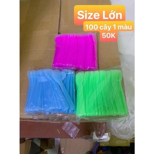 100 muỗng múc kem …..