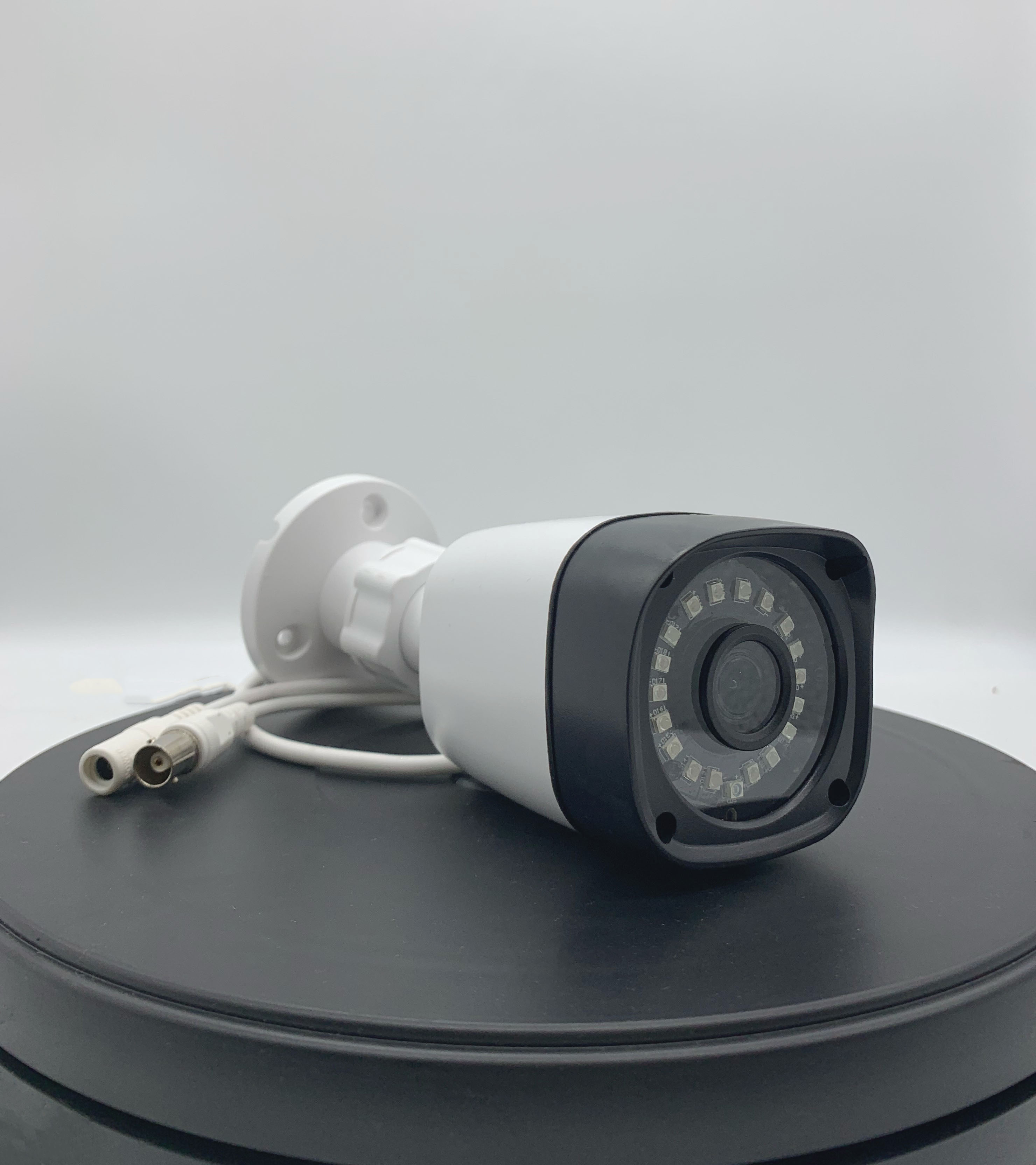 Camera Camhi AHD-2MP giá rẻ hồng ngoại quay đêm tầm xa lên đến 25m