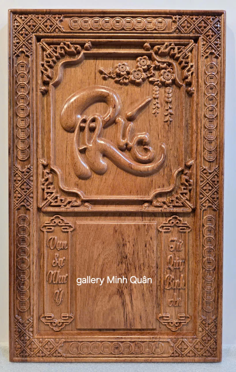 ĐỐC LỊCH GỖ HƯƠNG ĐÁ XỊN CHỮ PHÚC