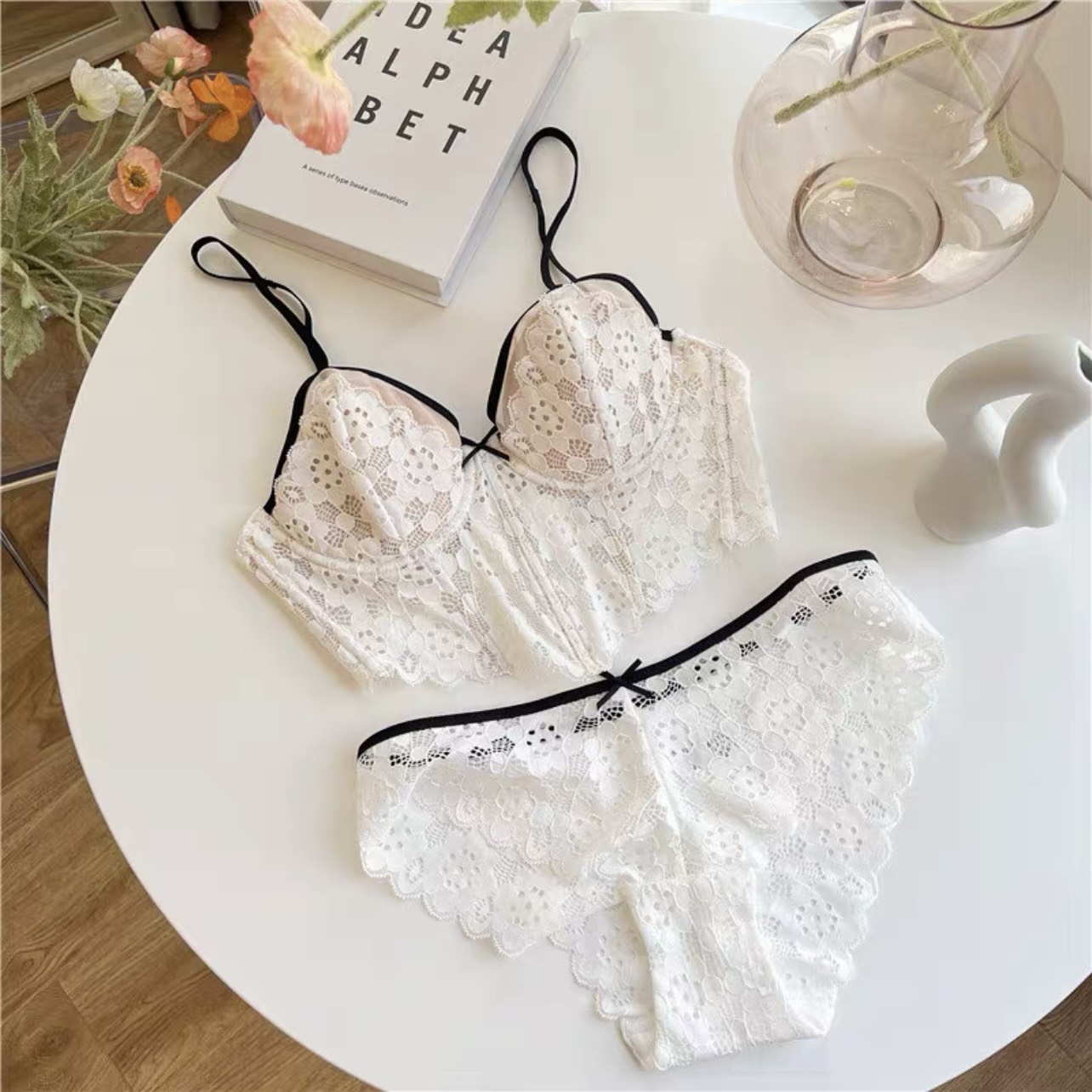 Bộ Đồ Lót Ren Cá Tính - B.Lingerie